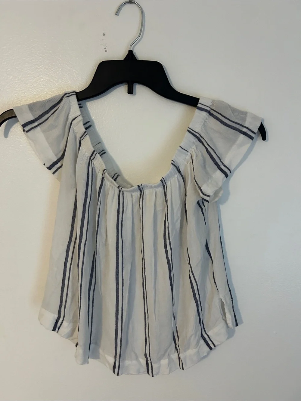 Anthropologie cloth & stone White Off-Shoulder Skirt with Navy Stripes